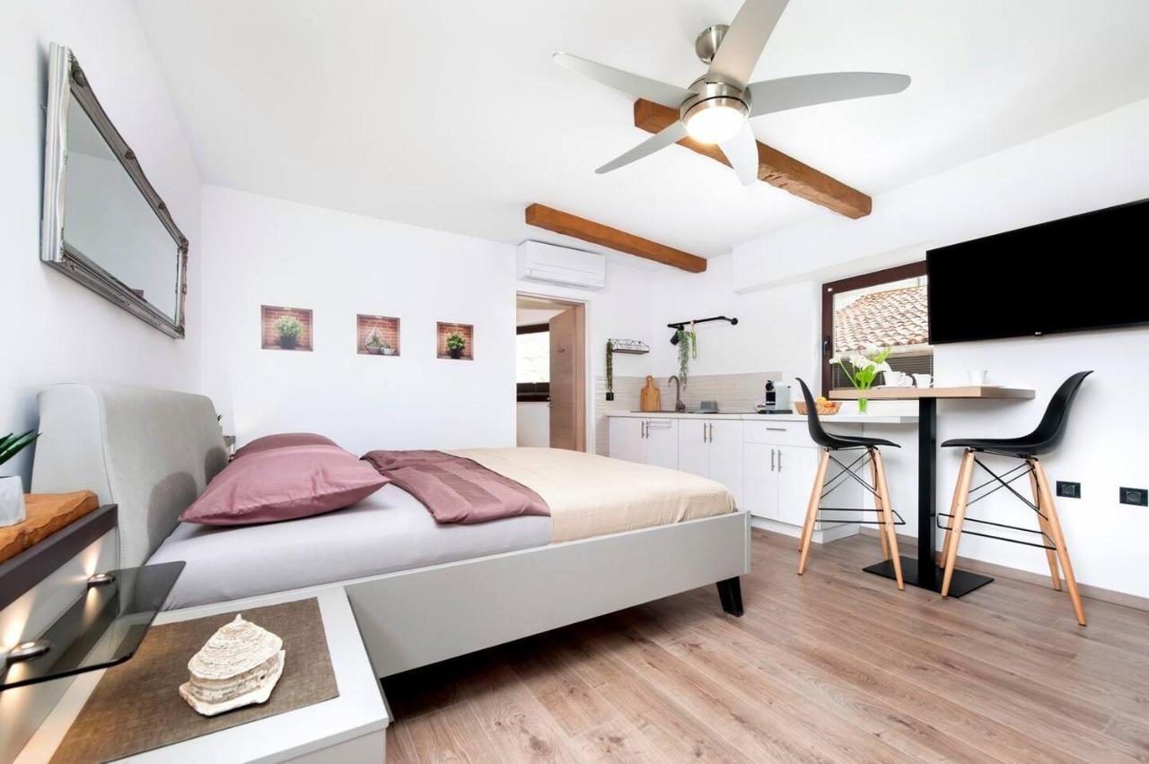 Kuca Melina Apartment Rovinj Bagian luar foto